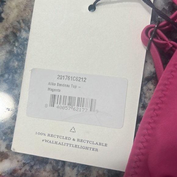 Spell & gypsy sample bikini top NWOT rare floral pink hibiscus - Picture 14 of 16